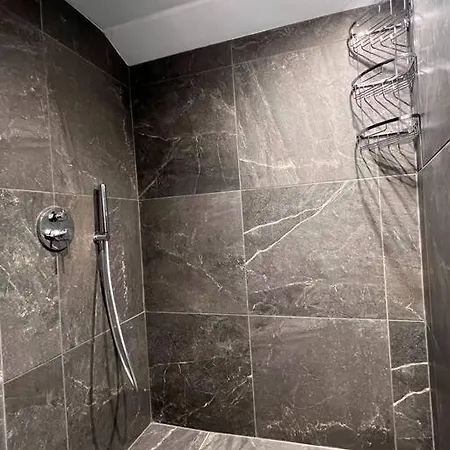 Aquamarine Апартаменты