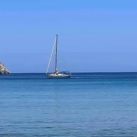 Aquamarine Firopotamos